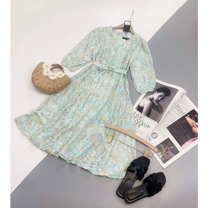 Váy hoa nhí xanh