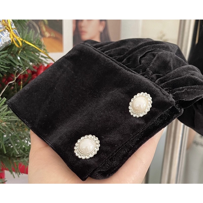 Váy Nhung Đuôi Cá Khuy Ngọc Tiểu Thư Hàng QC ảnh thật cận chất Kaylee | BigBuy360 - bigbuy360.vn