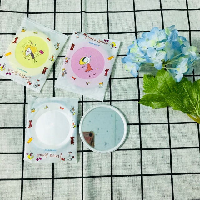 Gương mini bỏ túi xinh xắn