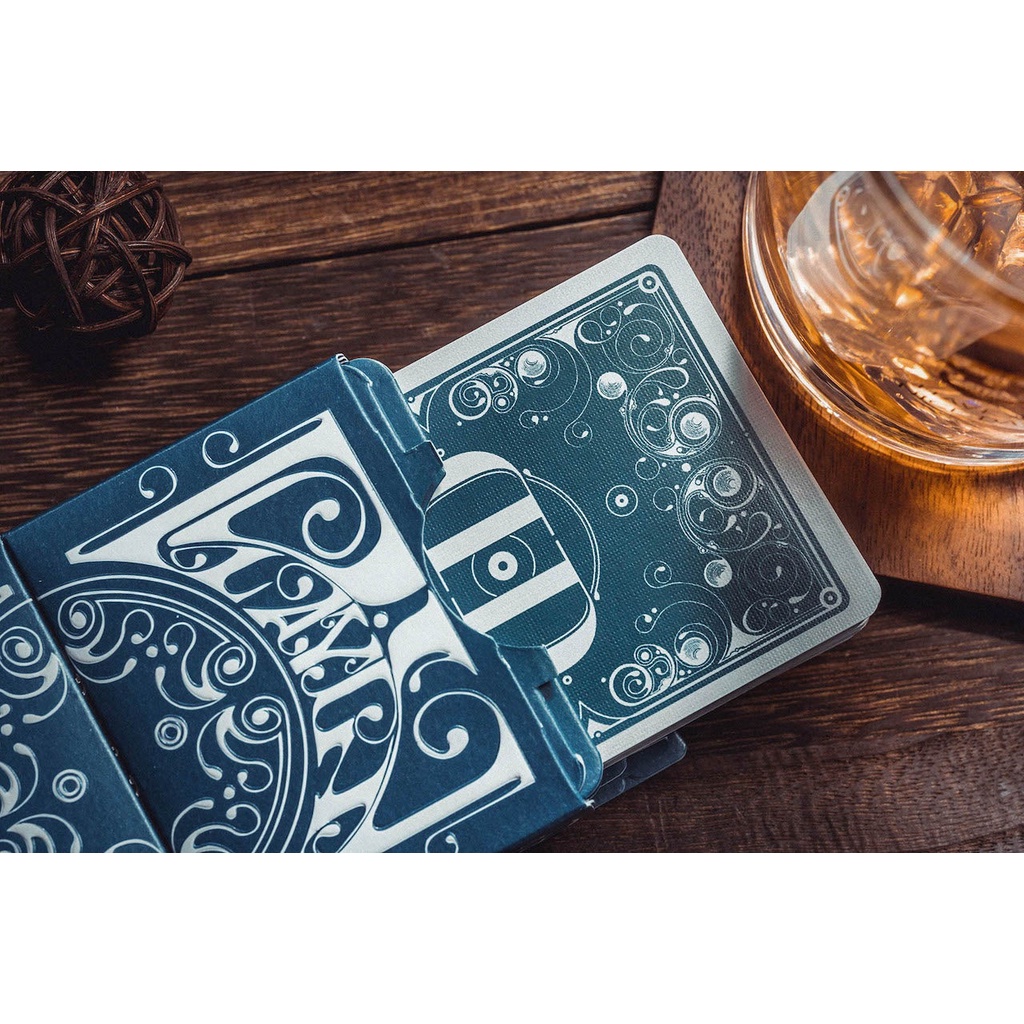 Bộ bài tây Smoke &amp; Mirrors v8  Playing Cards [Hàng Mỹ]