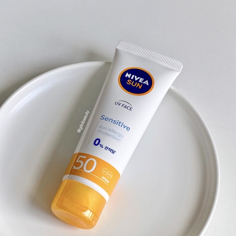 Kem chống nắng NIVEA Soothing Sensitive SPF50+ PA++++