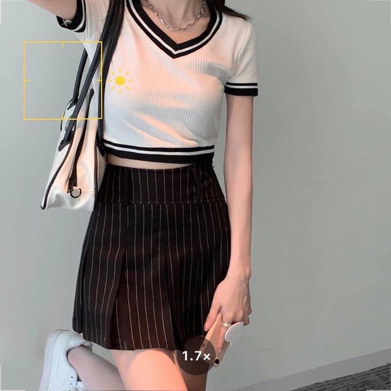SET ÁO THUN CỔ TIM CROP-TOP CHÂN VÁY KẺ SỌC XẾP LI NỮ ULZZANG AK417