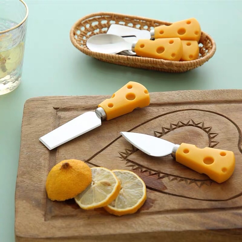 BỘ THÌA NĨA HÌNH PHÔ MAI XINH XẮN