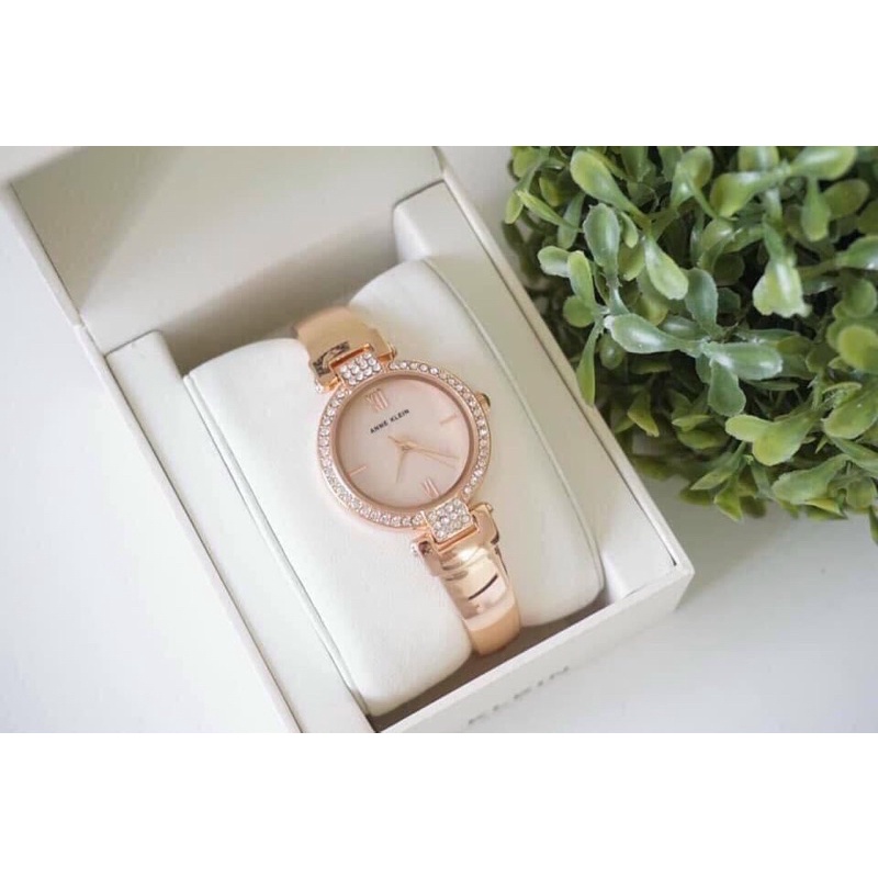 Đồng Hồ Nữ Anne Klein dây kim loại case 30mm