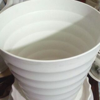 Chậu nhựa Tròn Hình Xoắn ốc đường kính Cao 36Cm,Rộng 33Cm