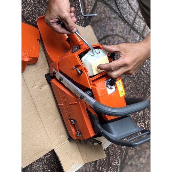 Cưa Xích Husqvarna 365 Special Thụy Điển  Tặng 1 Nhớt Hus Hãng
