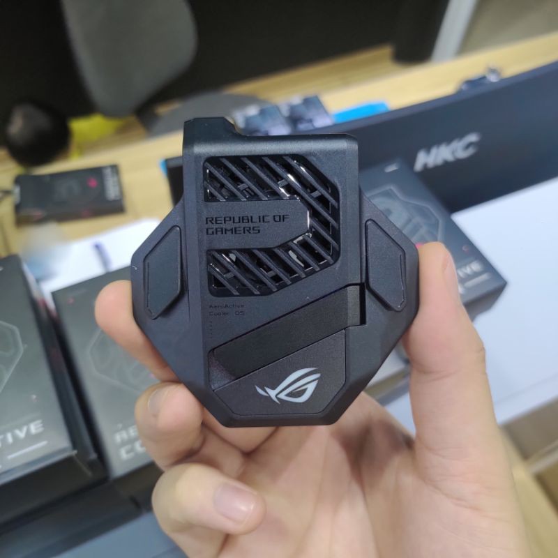 Quạt tản nhiệt Aero Active Cooler 5 Asus Rog phone 5/5pro (Chính Hãng)