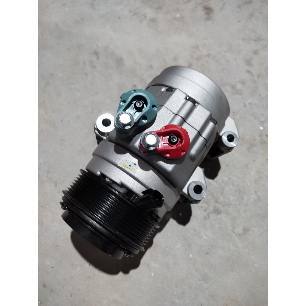 Lốc điều hoà F1204 lắp xe Ford Transit đời 2012