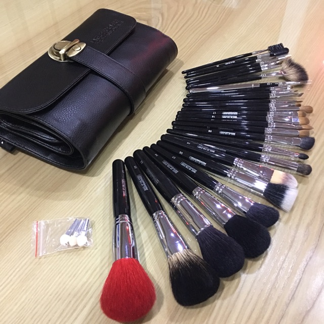 BỘ CỌ MAKEUP FOREVER 28 CÂY LÔNG CHỒN (ảnh thật) ( Bộ Cọ Trang Điểm/ Makeup Chuyên Nghiệp)