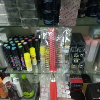 Lược tròn tạo phồng