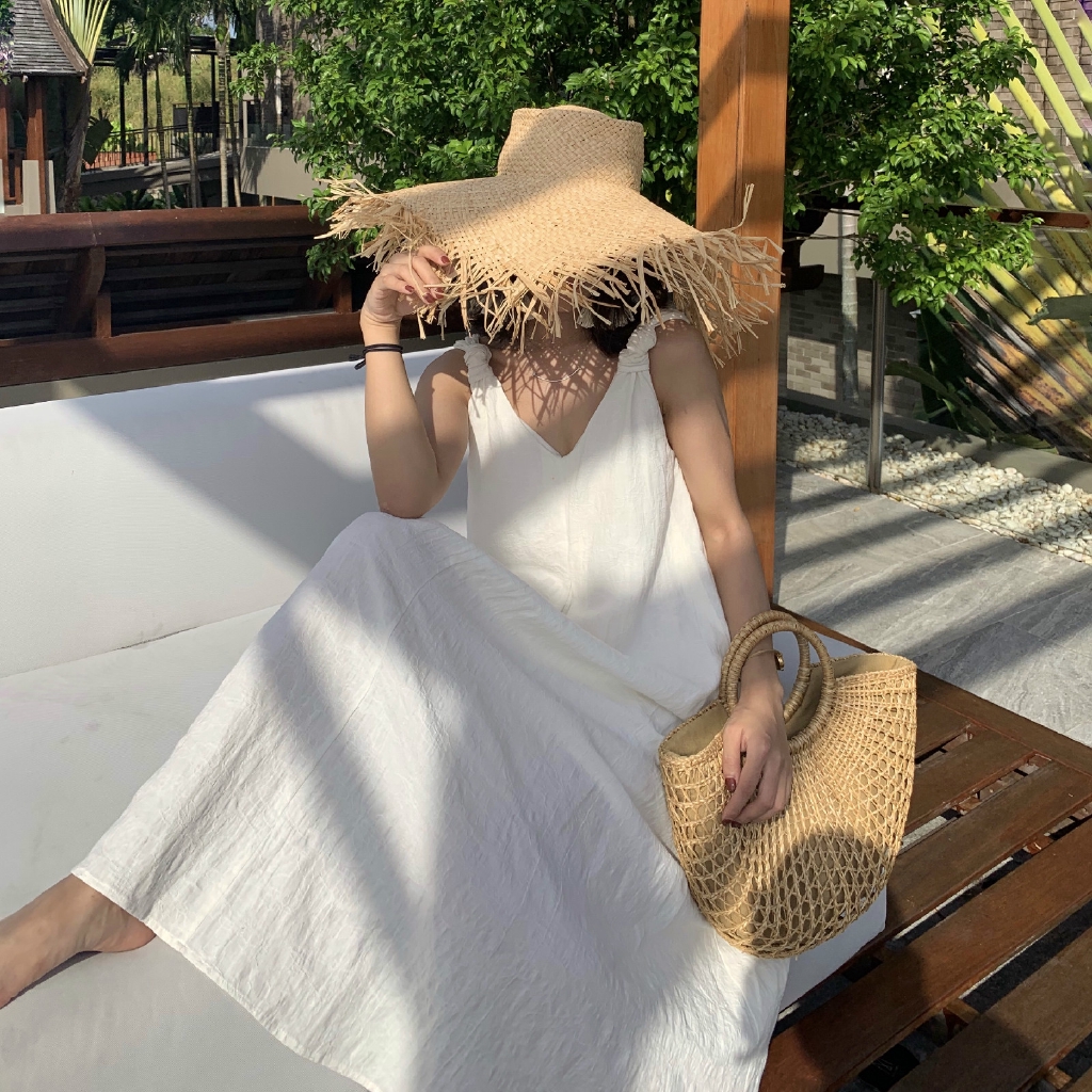 Đầm cotton lanh màu trắng thời trang đi biển xinh xắn | BigBuy360 - bigbuy360.vn