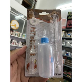 Bình sữa cho chó, mèo con