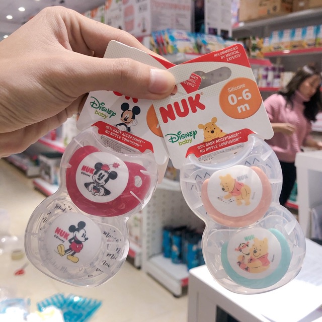 Bộ 2 ti giả NUK Sleeptime silicone plus 0-6M và 6-18M (Mickey, Disney, Hello Kitty)