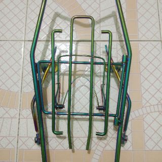 Baga giữa Raider Satria