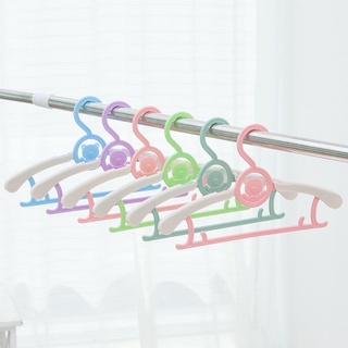 Set 5 chiếc móc nhựa treo quần áo thay đổi được kích thước