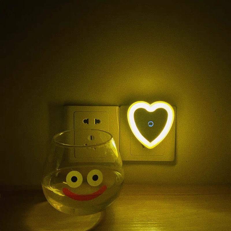 Đèn Ngủ LED Hình Trái Tim Sáng Tạo Trang Trí Phòng Ngủ