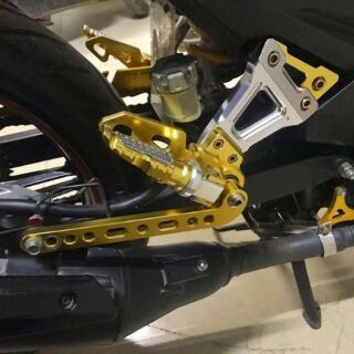 Gác chân biker, đẹp, độc.