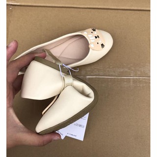 Giày hoạt hình xinh xắn