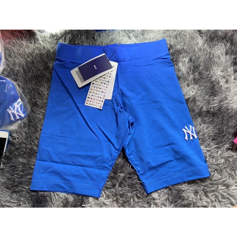 Quần ngố dáng legging thể thao chuẩn mẫu logo thêu nổi n/y