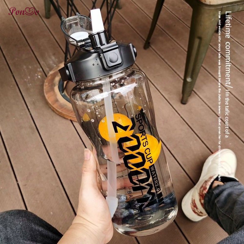 Bình Nước Nhựa Dung Tích 1.5 / 2l Kèm Ống Hút 2000ml