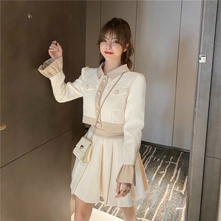 Áo khoác kiểu tay phối