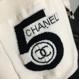 Áo khoác len 𝑐ℎ𝑎𝑛𝑒𝑙 CN channel
