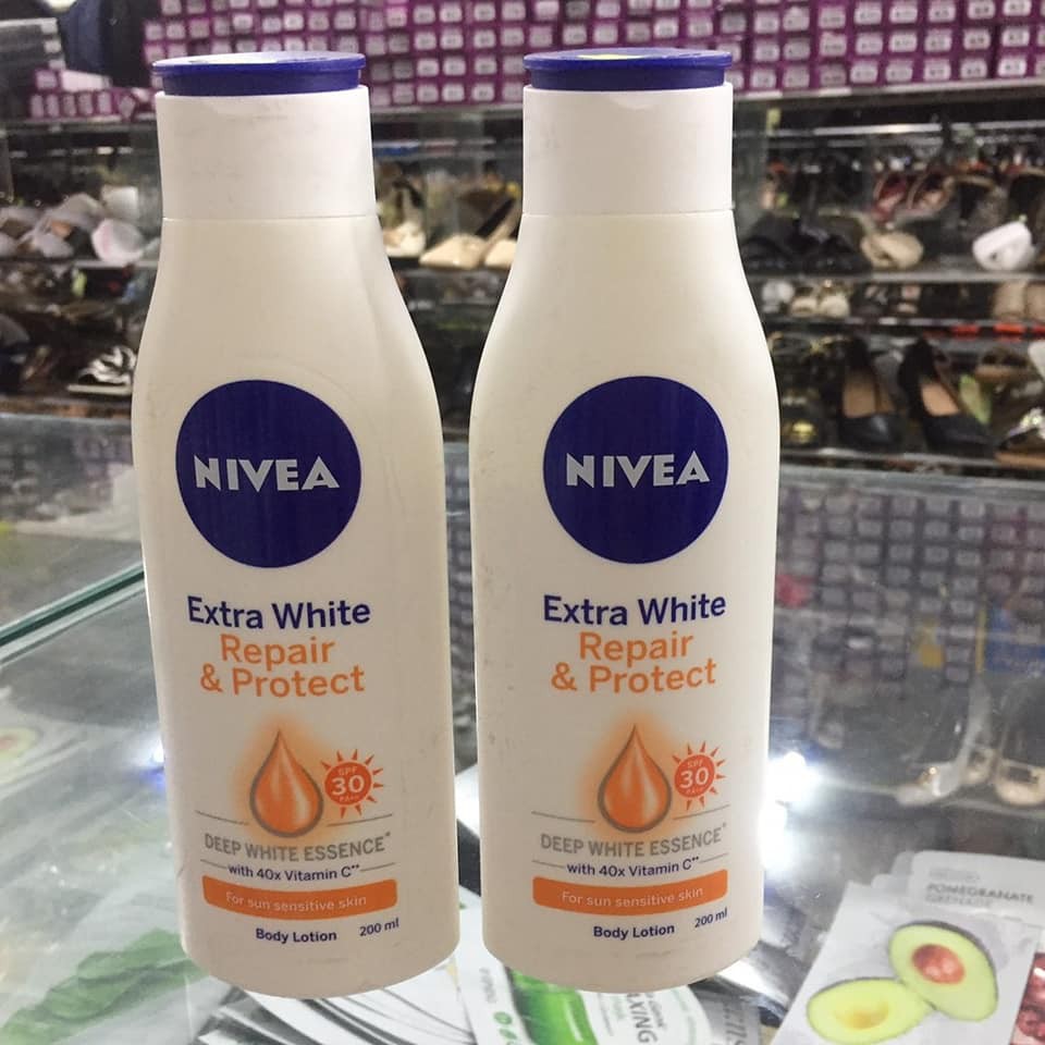 SỮA DƯỠNG THỂ NIVEA TRẮNG DA BAN NGÀY EXTRA WHITE RADIANT & SMOOTH UV BODY LOTION 400ML