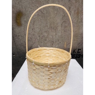 Giỏ cắm hoa bằng mây kiểu túi