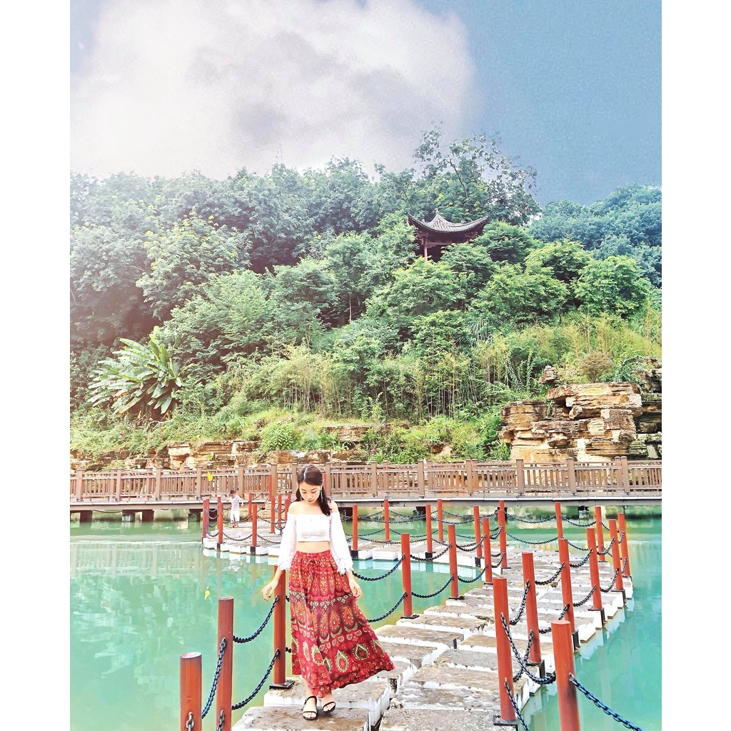 Chân váy ấn hoạ tiết giọt nước 95cm