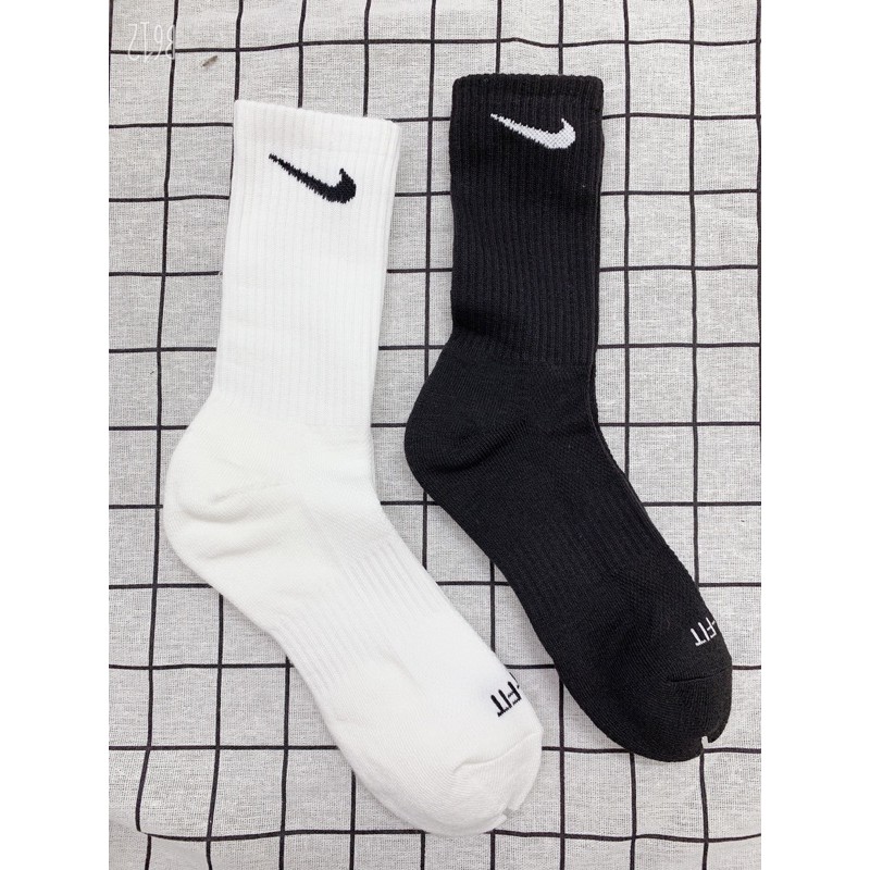 ✅KHUYẾN MÃI✅ Tất Nike dri-fit cổ cao (nam nữ đen trắng )