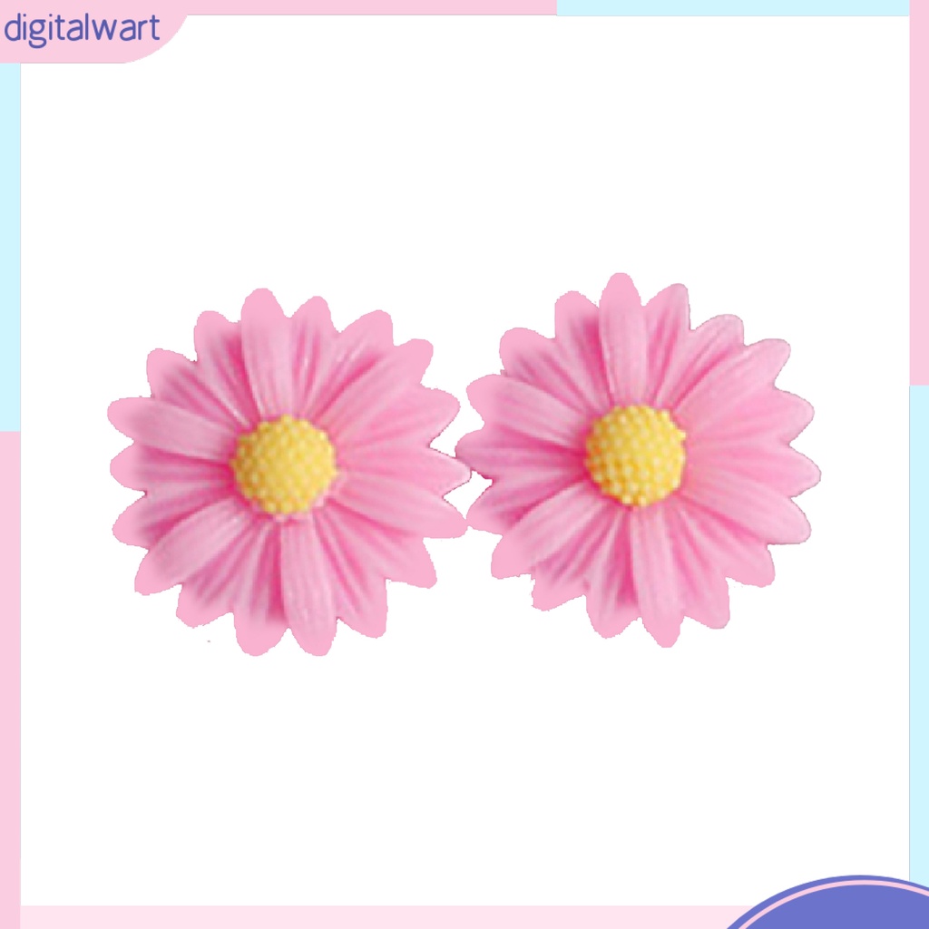 Đôi bông tai hình hoa cúc xinh xắn thời trang cho nữ