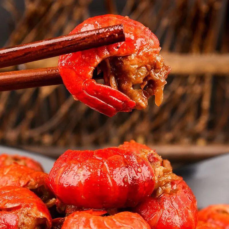 TÔM HÙM ĐẤT SỐT CAY ĐÓNG HỘP