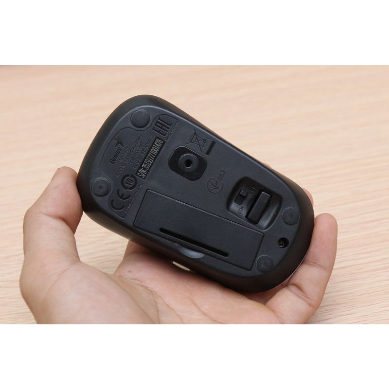 Chuột không dây Genius NX 7010 màu đỏ