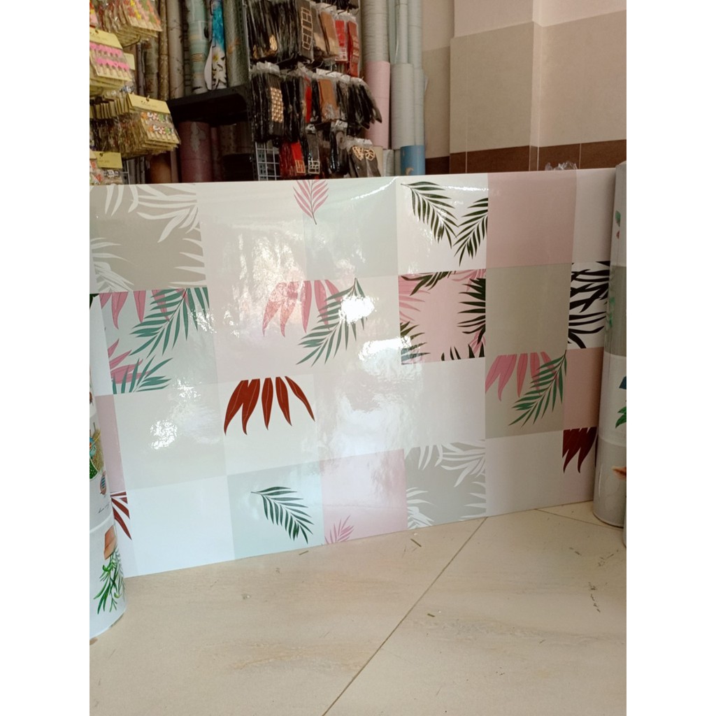 Decal dán bếp tráng nhôm cách nhiệt lá dương xỉ khổ 0.6m keo sẵn