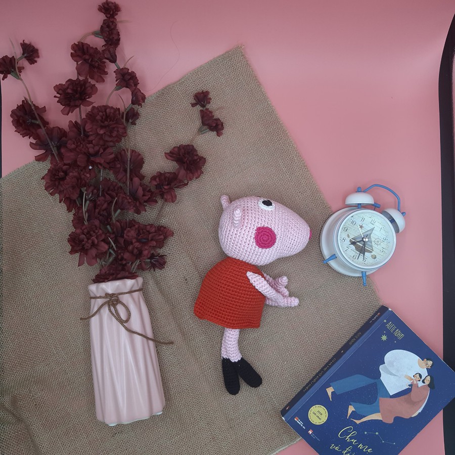 Gấu bông móc len Amigurumi cao cấp Amiu Việt Nam - Heo Peppa Váy đỏ đồ chơi nhồi bông handmade -SP000322