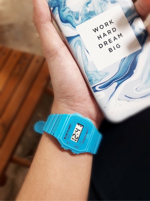 Đồng hồ điện tử đeo tay nữ mặt vuông - BLUE PLANET