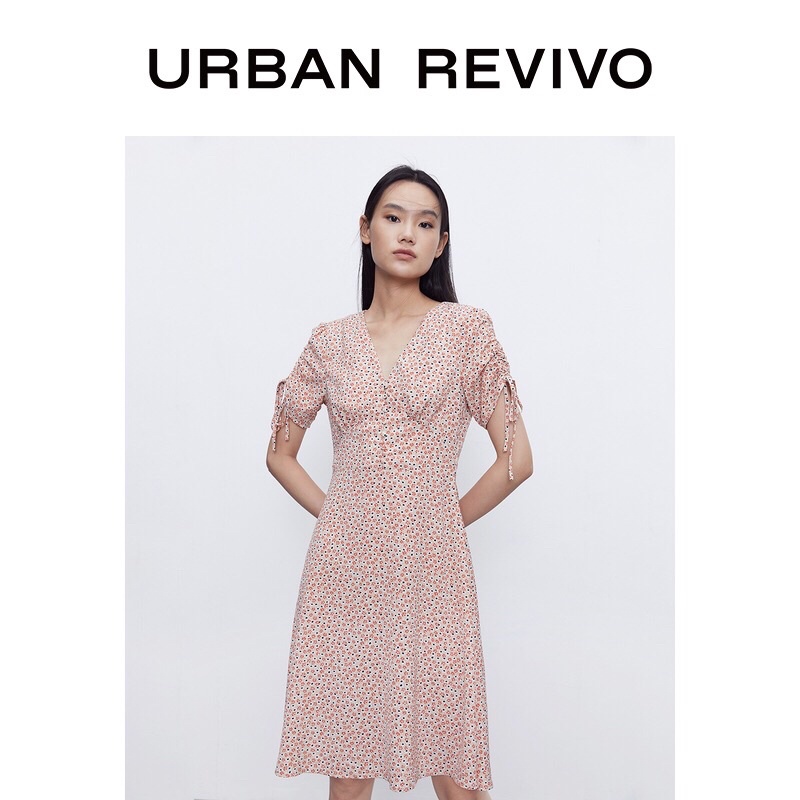 Đầm hoa nhí Urban Revivo