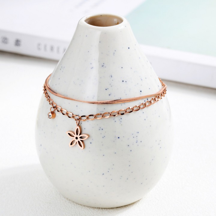 Lắc Tay Hoa Xinh Titan Ko Đen Cao Cấp TT 2070 - TT 2070