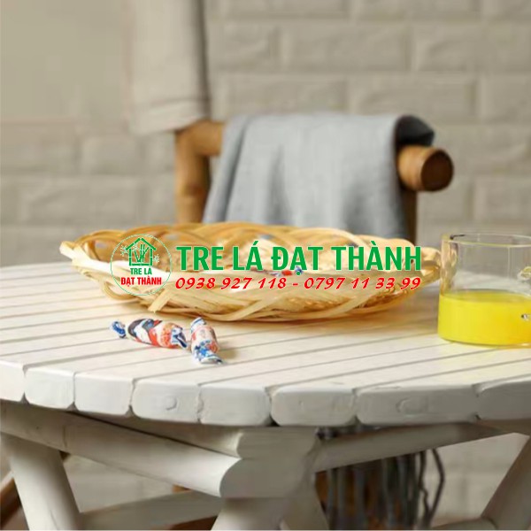 DĨA MÂY TRE: HOẠ TIẾT CÁNH SEN