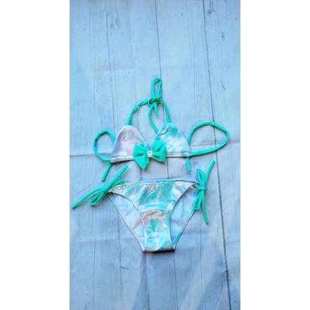 Bikini cho bé gái