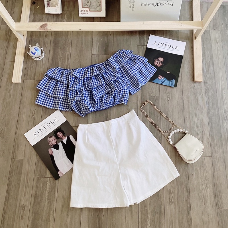 Set áo trễ vai kẻ xanh mix quần sooc đùi trắng Bộ áo bệt vai bèo tầng màu xanh