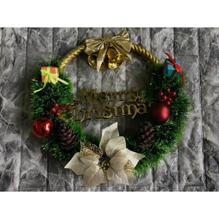Vòng nguyệt quế trang trí noel 40-50 CM Hoa Trắng Có Quả Thông