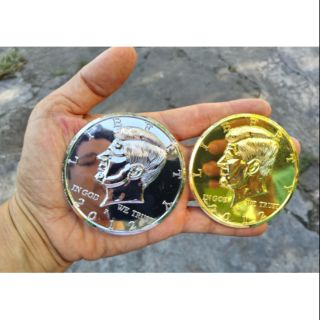 ĐỒNG XU TO Đồng xu to biểu diễn ảo thuật