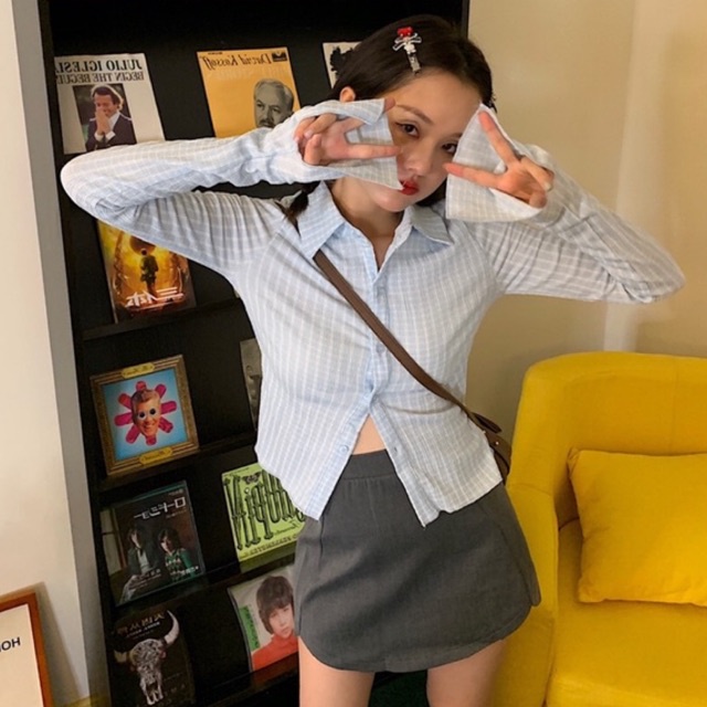 Urihouse - Áo sơ mi dài tay loe dáng ôm kẻ ô caro trắng xanh patel dáng lửng