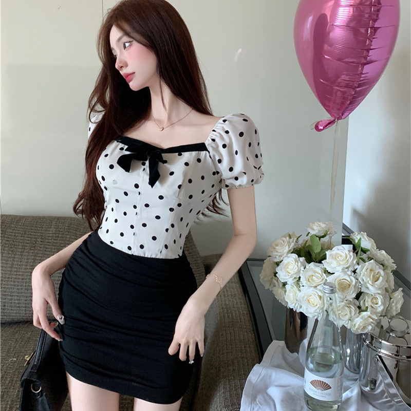 Áo Kiểu Tay Ngắn Cổ Vuông Hở Rốn Dáng Ôm In Họa Tiết Chấm Bi Thời Trang Mùa Hè Cho Nữ