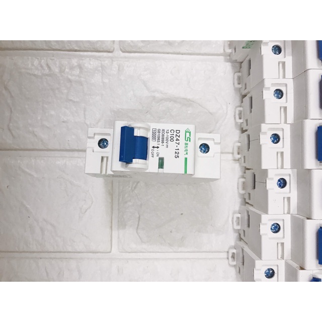 Cầu dao CB DC ngắt điện một chiều DC dòng cao 150A