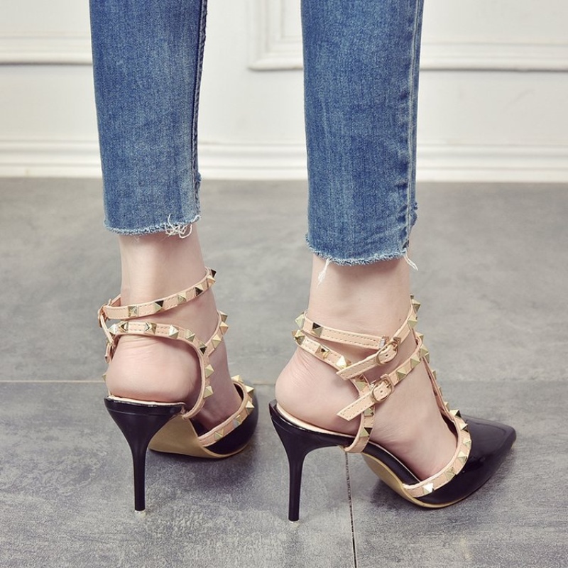 Giày Cao Gót 8CM Mũi Nhọn Gắn Đinh Tán Thời Trang Quyến Rũ 02286