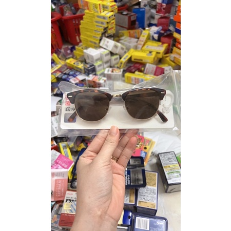 Kính chống tia UV uniqlo chính hãng sale