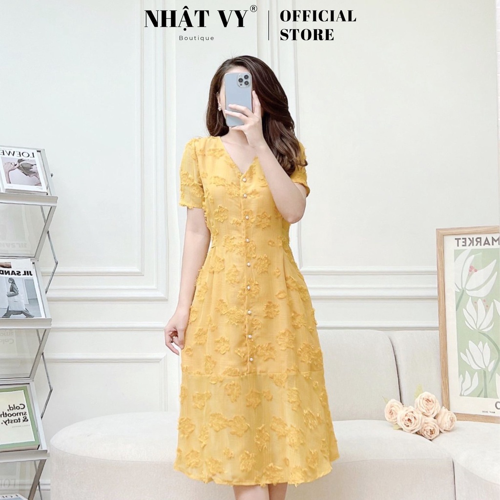 Đầm dự tiệc đuôi cá Nhật Vy cổ V cài cúc phối dây thắt eo chất voan thêu phù hợp đi chơi du lịch sang trọng - D2470