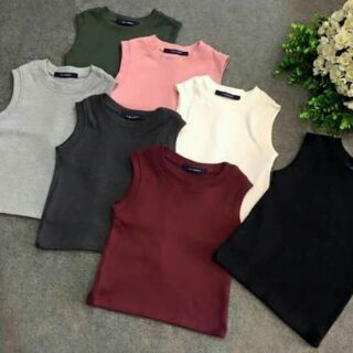 Áo croptop sát nách cổ yếm